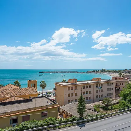 Lägenhet Vista Mare Giardini Naxos