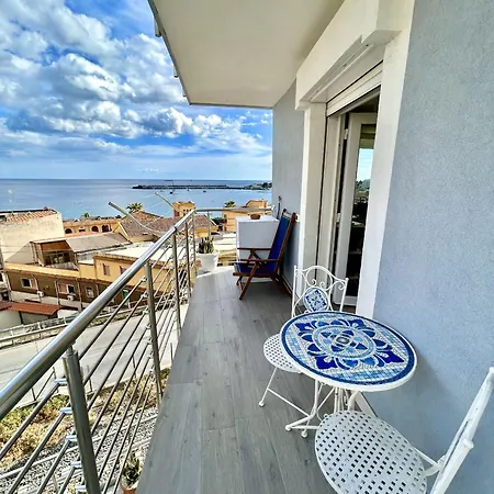 Vista Mare Apartment Giardini Naxos