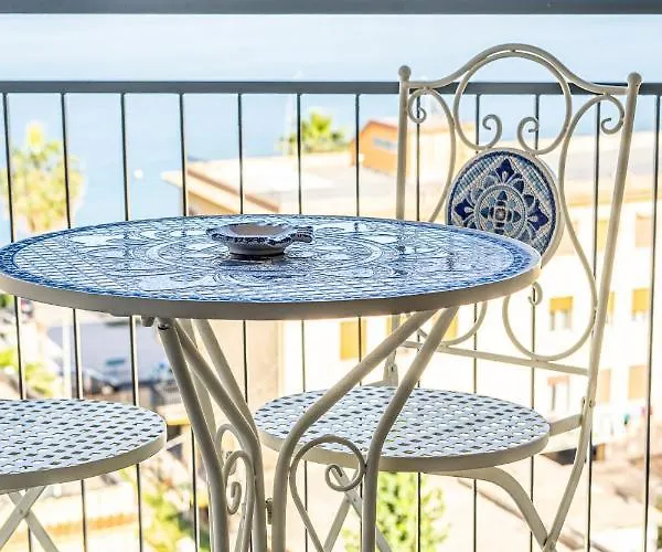 Vista Mare Apartamento *